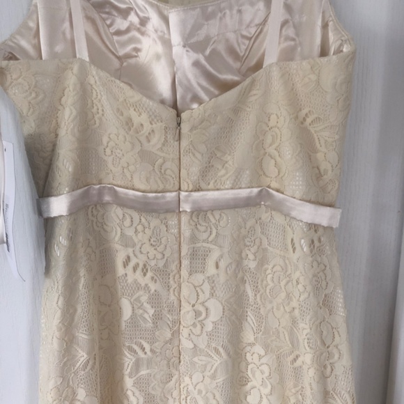 NWT Beautiful Ivory Lace Wedding/Formal Dress with Bolero Jacket - Picture 6 of 8